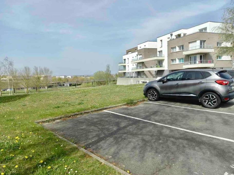 Le Domaine Reserve , Parking Et Ecrin De Verdure Amiens Extérieur photo